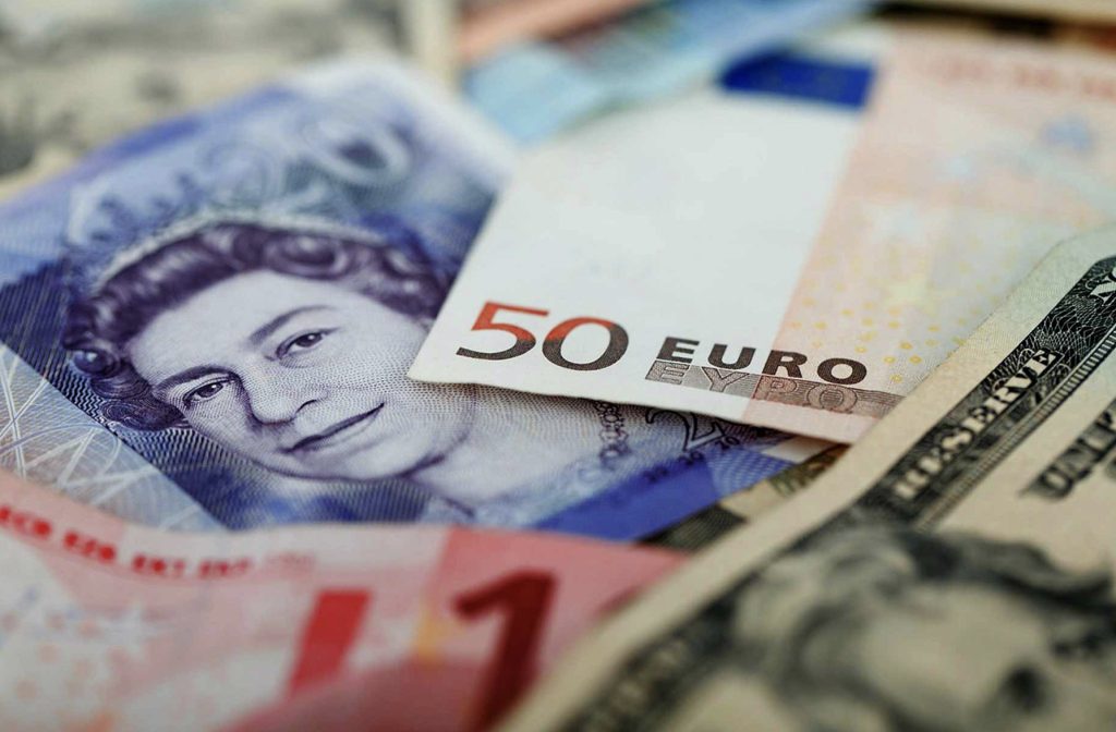 Savaş sonrası son rakamlar! Dolar 14’ü, Sterlin 19’u aştı!