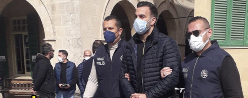 72593EEA-BE58-48FC-88C2-2A10FDB5641C