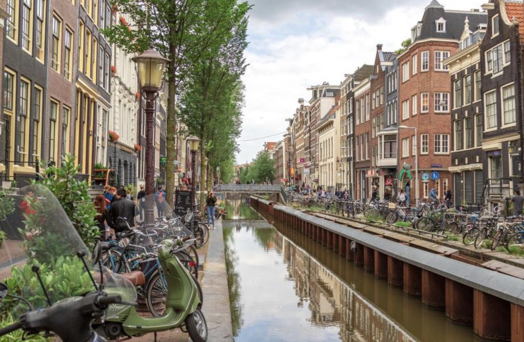 Amsterdam’da yüksek kira beklentisiyle evini boş tutan ev sahiplerine ceza