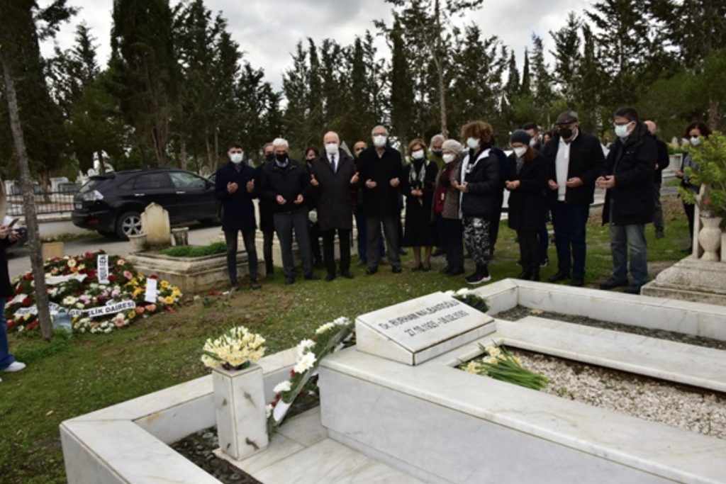 D45B1690-CDAB-4EC3-9468-0155436630AB