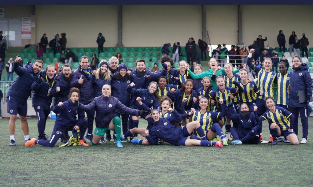 Fenerbahçe Kıbrıs’a Geliyor!