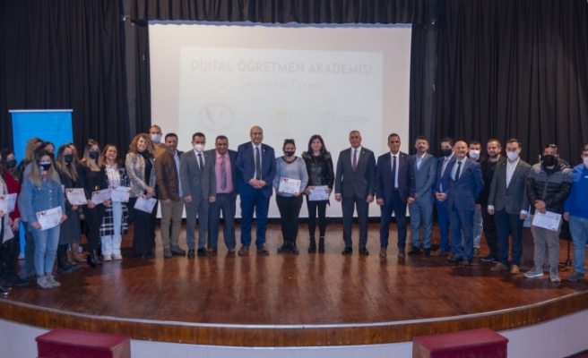 “Dijital Öğretmen Akademisi” sertifikaları verildi