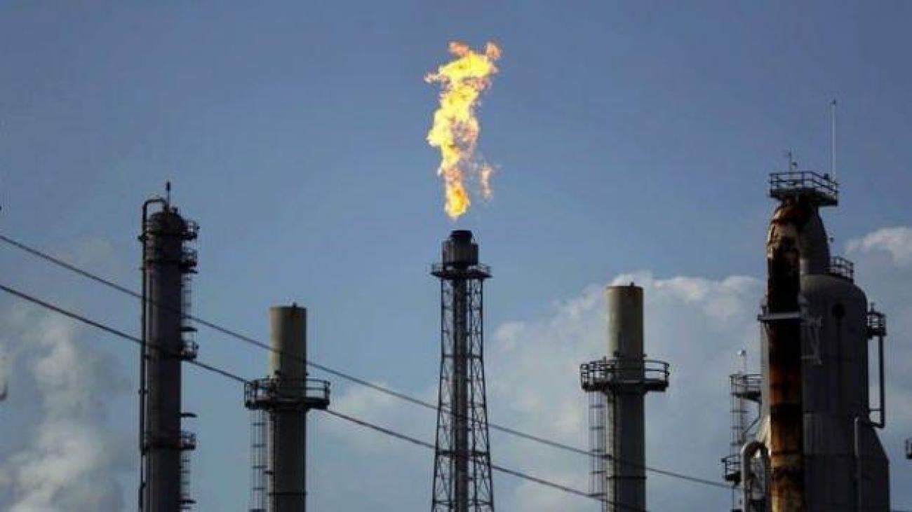 Petrolde tahminler yukarı çekiliyor