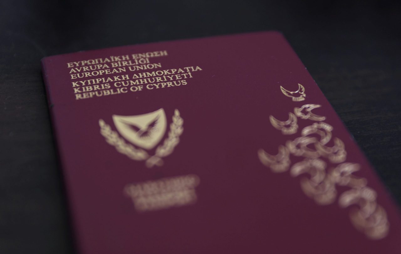 Üç kişi daha ‘Kıbrıs Cumhuriyeti’ vatandaşlığından çıkarıldı