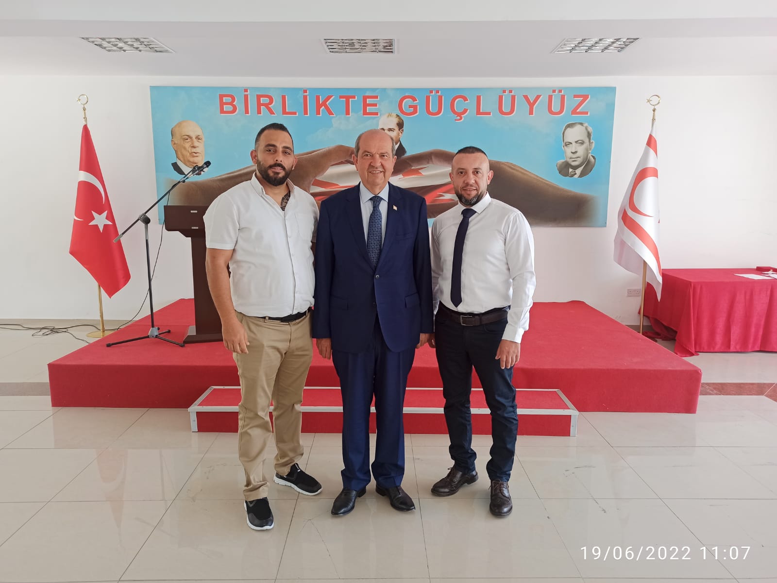 FBA0AF2C-0B51-4C73-B915-2A2ABACF09A4