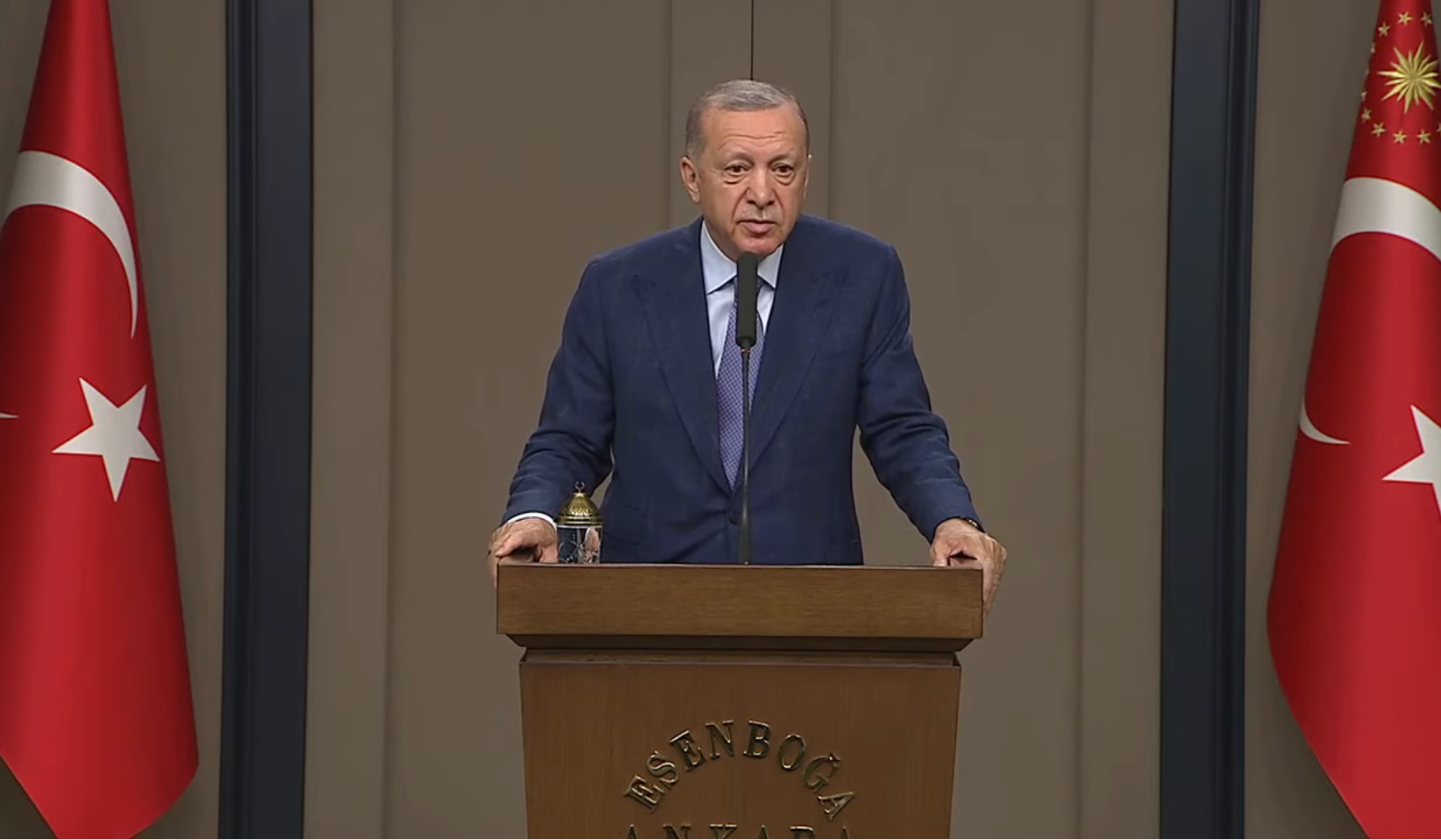 “Bu sabah Sayın Biden ile bir görüşme yaptık, bu akşam ya da yarın bir araya gelme arzusunu ifade etti, olabilir dedik”
