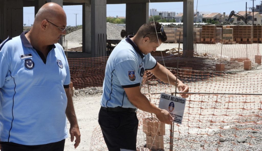 CB8E240E-4352-44DC-8B18-56E1412FD484