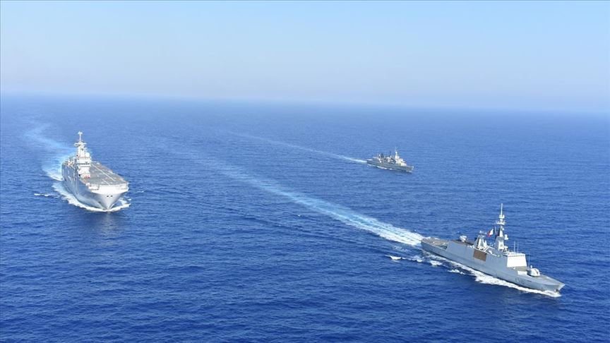 ENI sondaj gemisini İtalyan savaş gemisi gözetliyor