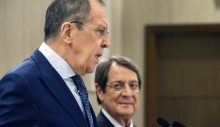 Lavrov ile görüşmenin iptal edilmesi üzerine Rum Basını: Anastasiadis’in “Rus ruleti”