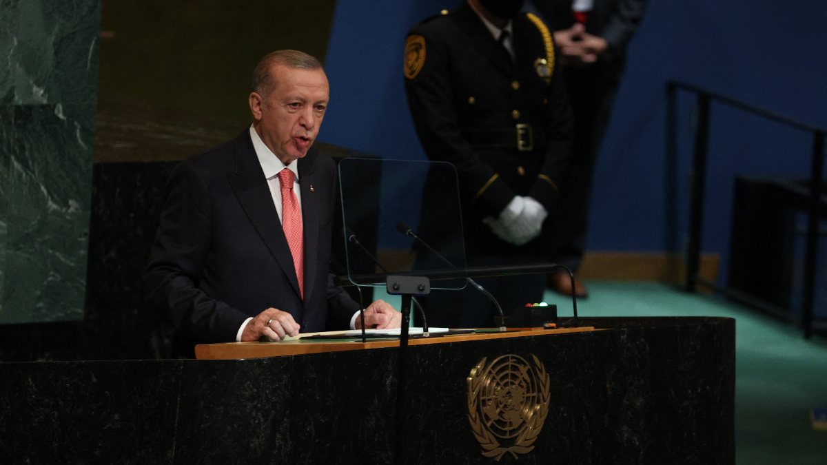 Cumhurbaşkanı Erdoğan: Yılbaşından itibaren enflasyonun boynunu kırmış olacağız