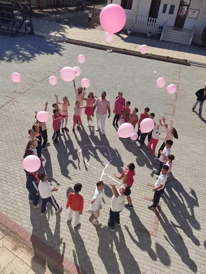 Karaoğlanoğlu İlkokulu’ndan Meme Kanseri Farkındalık Günü Etkinliği