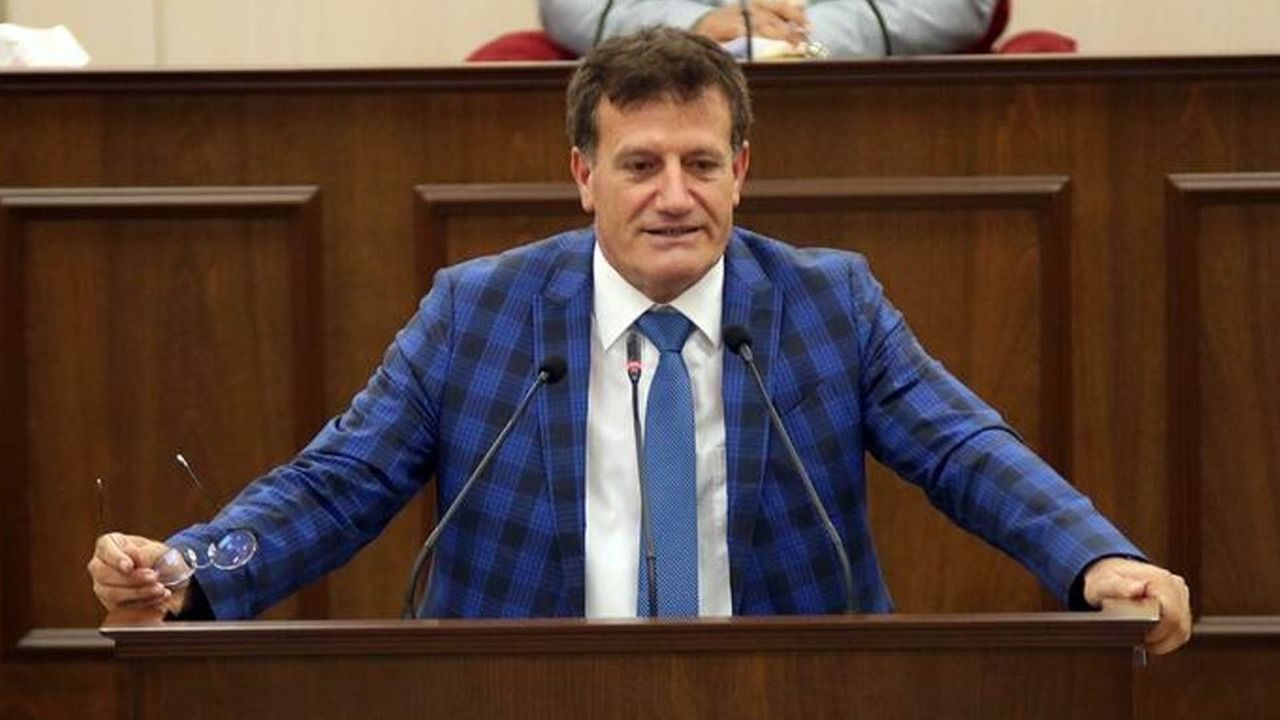 Arıklı: “Ahmet Ünsal’ın açıklamaları fikir ve ifade özgürlüğü çerçevesinde olgunlukla karşılanmalıdır”