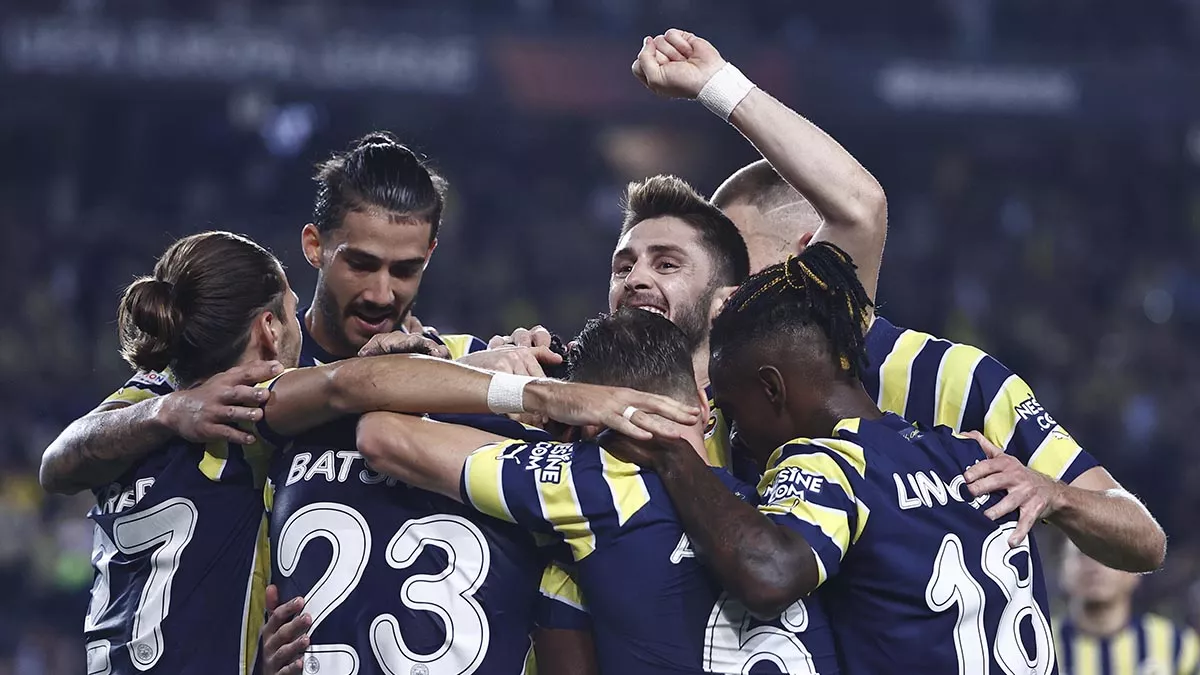 Fenerbahçe, AEK Larnaca’yı 2-0 yendi!