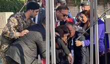 KKTC Mersin Başkonsolosu Mendeli, törende konuşma yaparken fenalık geçirdi