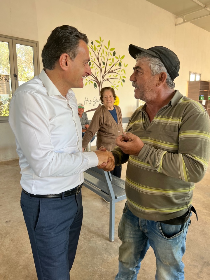 Bakan Dursun Oğuz, zeytinyağı üretim tesislerini ziyaret etti