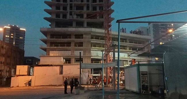İzmir Bornova’da vinç devrildi: 5 ölü