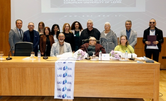 Cumhurbaşkanının eşi Sibel Tatar “Erişilebilir Sanat ve Edebiyat” etkinliğine katıldı