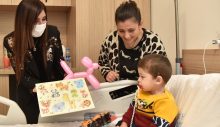 Altuğra, Acil Durum Hastanesi Çocuk Servisini ziyaret etti
