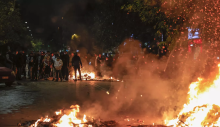 Yunanistan’da polis şiddeti protesto edildi