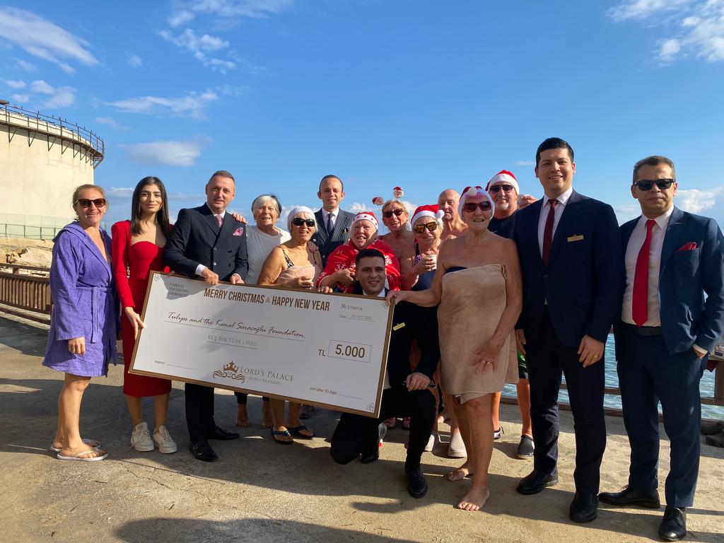 The Big Christmas Swim at Lord's Palace (3)