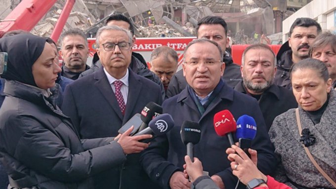 bekir bozdağ