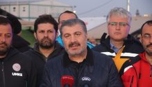 Fahrettin Koca: Deprem bölgesinde bir suçiçeği vakası saptandı