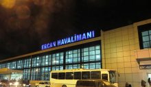 Motoru arızalanan uçak Ercan’a acil iniş yaptı 
