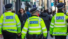 Londra polis teşkilatı, kurumsal olarak “ırkçı ve kadın düşmanı”