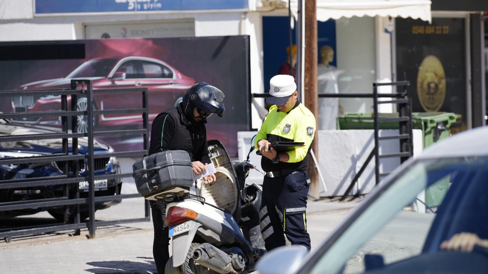 Lefkoşa’da trafik denetimi: 145 araç sürücüsü rapor edildi