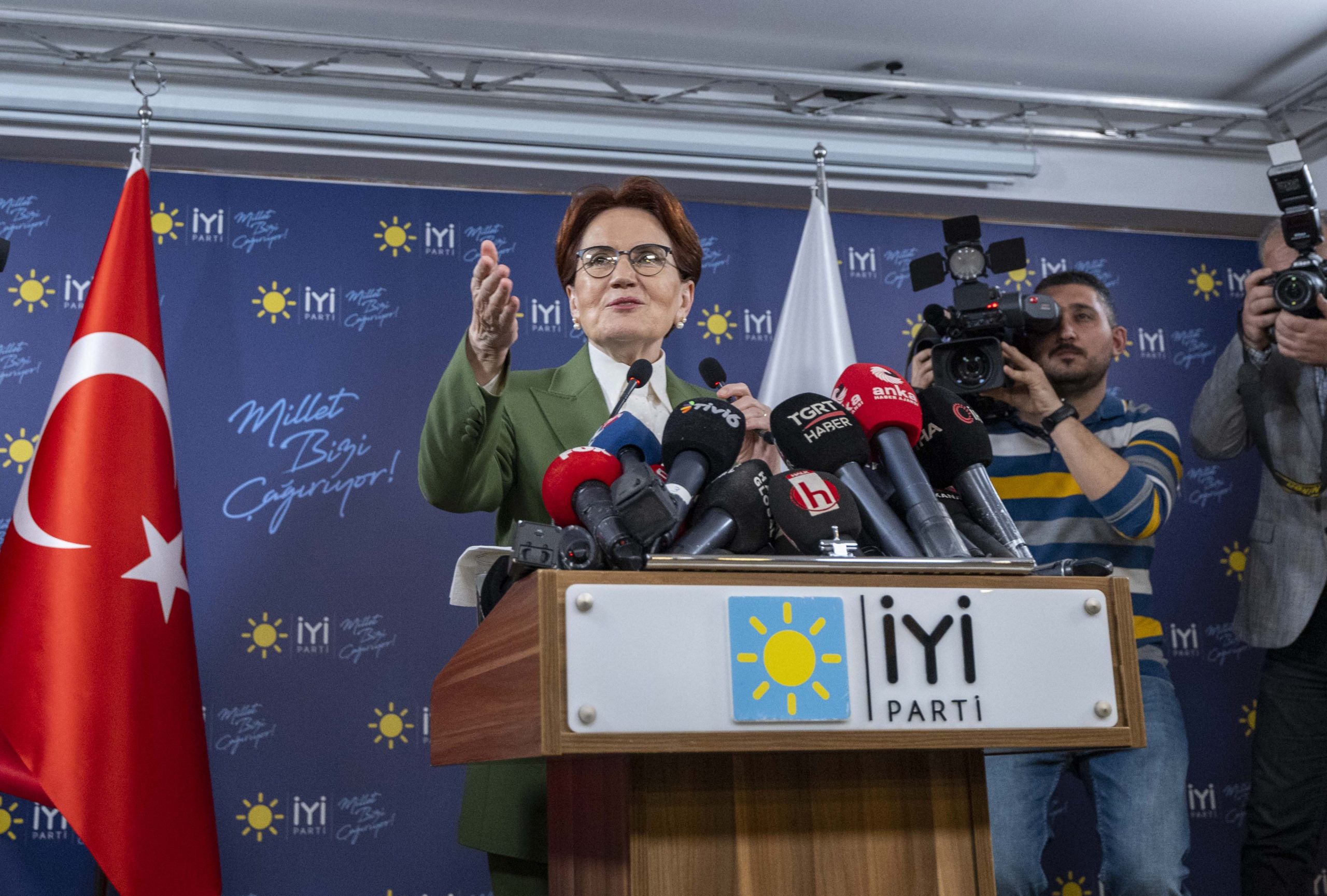 Meral Akşener 6’lı masadan kalktı: “Dayatmaya boyun eğmeyeceğiz”