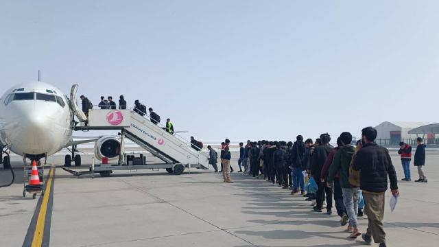 Türkiye’den sınır dışı edilen düzensiz göçmen sayısı 21 bin 211’e ulaştı