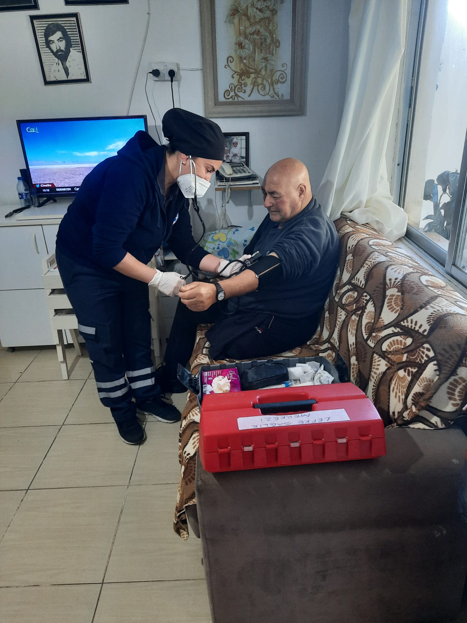Sağlıkta “Sen gelemezsen biz geliriz” hizmetleri devam ediyor
