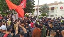 Meclis önünde yapılan eylemde gergin dakikalar: Meclis kapısı kırıldı!