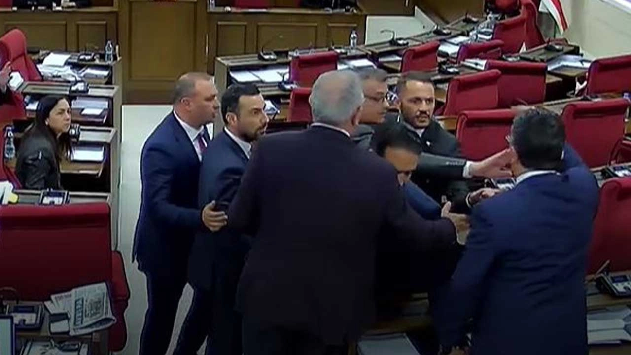 Asım Akansoy ve Emrah Yeşilırmak arasında gerilim!