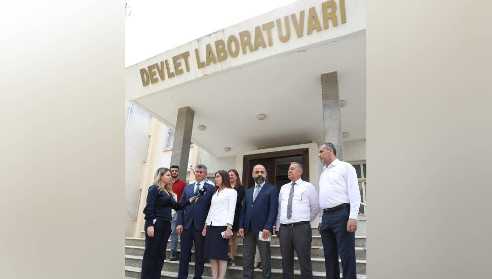 Sağlık Bakanı Altuğra ile Metin Feyzioğlu Devlet Laboratuvarı’nda inceleme yaptı