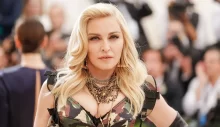Madonna hastaneye kaldırıldı!