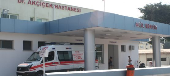 Türkiye İş Bankası’nın katkısıyla alınan mobil dijital röntgen cihazı Girne Dr. Akçiçek Hastanesi’ne teslim edildi