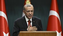 Erdoğan: “Kıbrıs Adası’nın kalıcı ve adil bir barışa kavuşması için elimizi taşın altına koymaktan çekinmeyiz. Ancak, karşımızdakilerin de sahadaki durumu kabullenmesi gerektiği açıktır.”