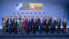 NATO liderleri zirve toplantısında bir araya geldi