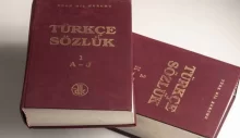 TDK Sözlük: Satıştan kaldırılan yeni baskı neden tartışılıyor?