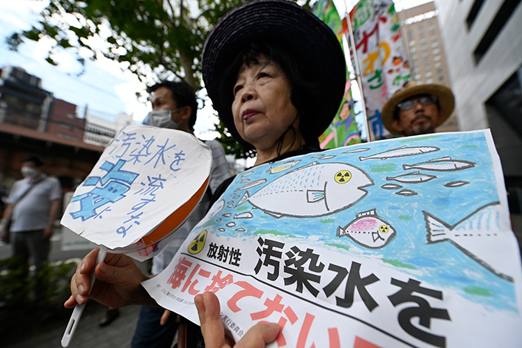 Japonya, Fukuşima’daki radyoaktif atık suyu okyanusa boşaltmaya başladı