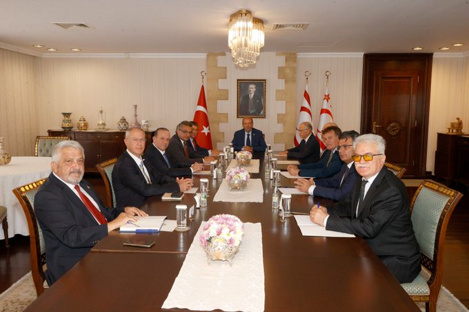 Cumhurbaşkanı Tatar, siyasi partileri kabul etti