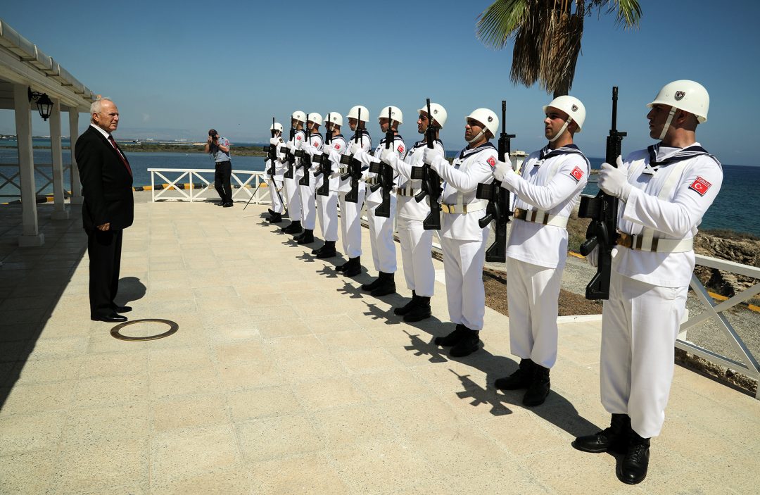 Töre, Mağusa Deniz Komutanlığı’nı ziyaret etti