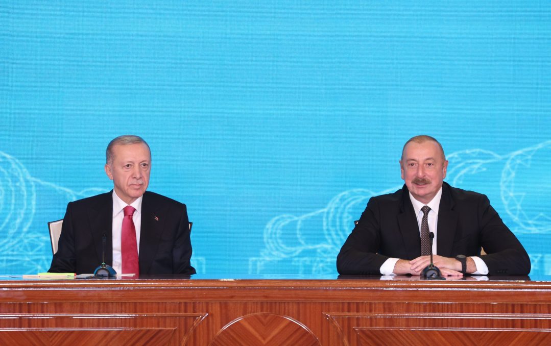 Erdoğan ile Aliyev, Iğdır-Nahçıvan Doğal Gaz Boru Hattı’nın temelini attı