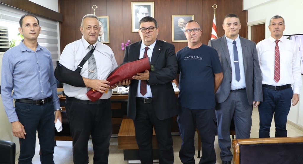 Maliye Bakanı Berova Kıbrıs Türk Polis Mensupları Derneği’ni kabul etti
