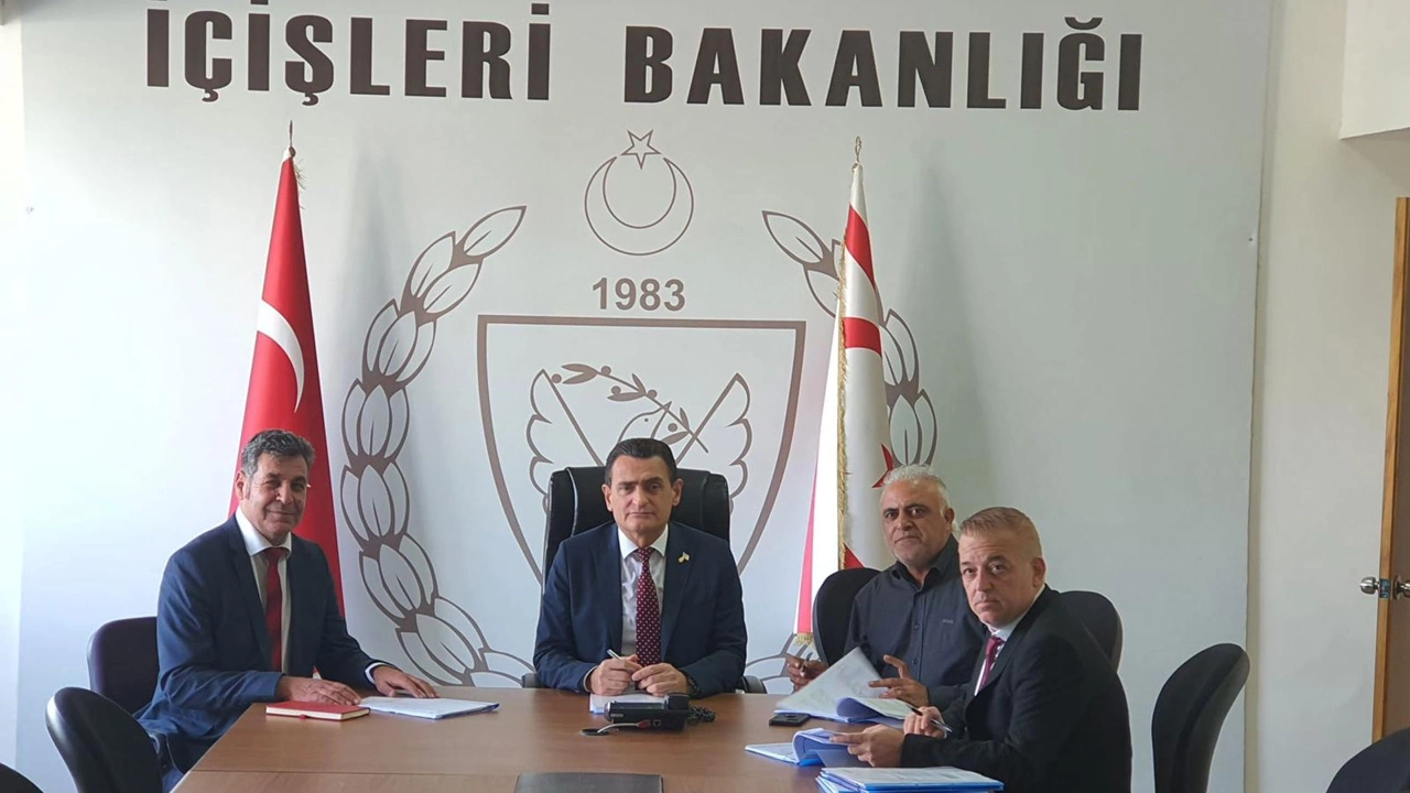 Mormenekşe ve Sınırüstü kırsal kesim arsalarının su projesi ihalesi sözleşmesi imzalandı