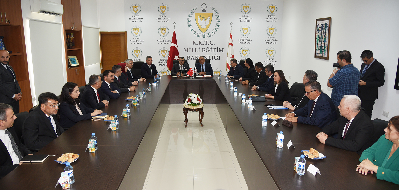 Nazım Çavuşoğlu’ndan Türkiye’ye: Yükseköğrenimde tıkanıklıkların aşılması için verilen desteklere teşekkür ederim
