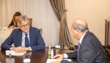 Rum basını: “Tatar kendi kriterlerine göre kesip biçtiği talepleri içeren bir liste sundu”