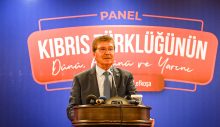 Başbakan Üstel: “Dünyayla kucaklaşma yolunda tüm ezberleri bozarak ilerliyoruz”