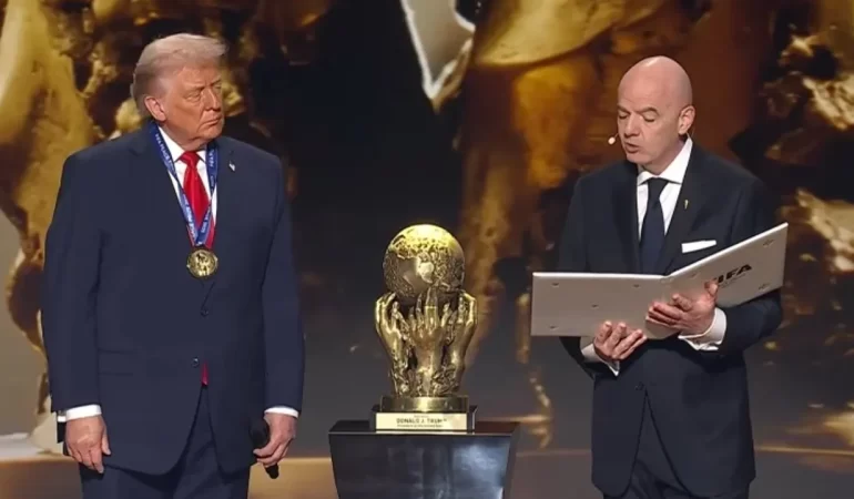 2025-12-05-trump-baris-odulu-fifa-x-2.webp.webp